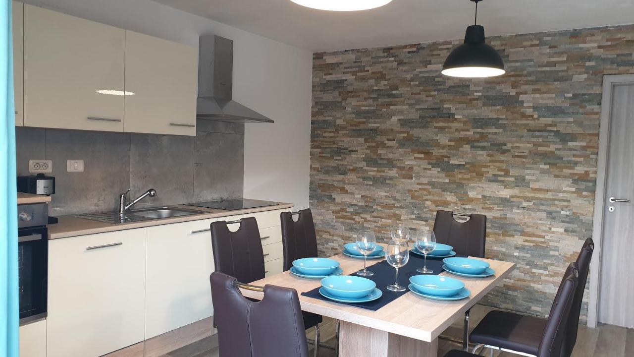 Apartma Claudia Pivka Esterno foto